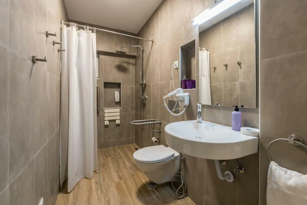 Lovelystay - Green Oasis Villa Vilamoura Portugal